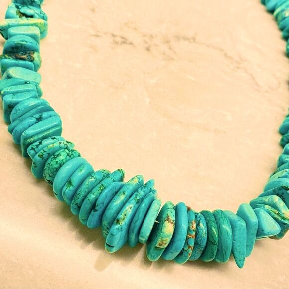 Turquoise-colored Nugget Slab Heishi Statement Necklace - Picture 2 of 12